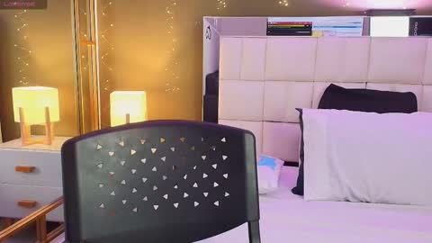 Anahi  online show from October 26, 8:08 pm