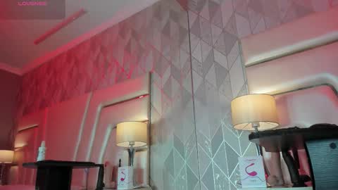 Anahis online show from February 17, 4:00 am