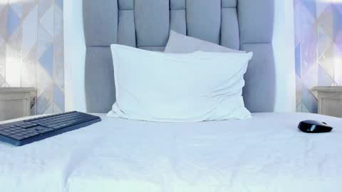   online show from March 9, 2:43 pm