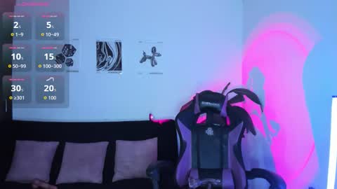      help me to get 100 thumps up  online show from October 21, 11:52 pm