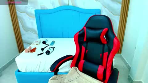 A N A P A U L A online show from September 9, 1:27 am