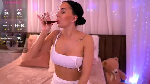 Snapshot of anarhodes chatting on March 7, 5:40 am Anna online show from March 7, 5:40 am