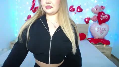 anastacyyellig online show from February 8, 2:36 am