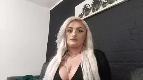 Snapshot of anastasiaamore chatting on October 21, 9:40 pm AnastasiaAmore online show from October 21, 9:40 pm