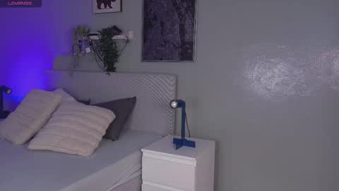 Kendra  online show from March 23, 10:09 am