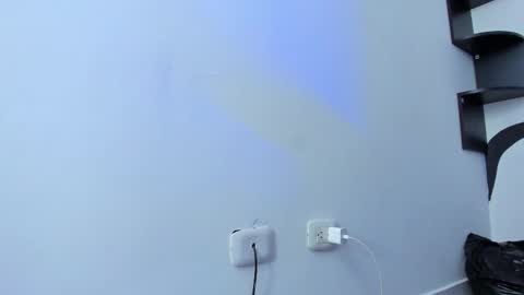 Andrs   -                   online show from September 11, 12:23 am