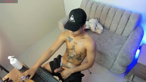 andre_bull online show from January 14, 4:47 am