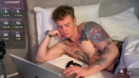 Andre 23 and Alice 38 online show from May 4, 3:57 am