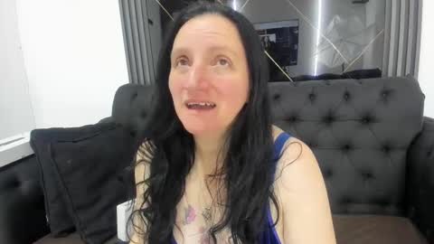 Cloe online show from December 15, 4:30 am