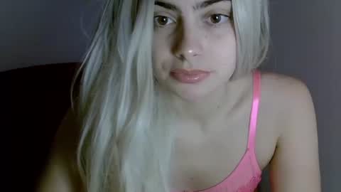 andrea77x online show from January 15, 10:29 pm