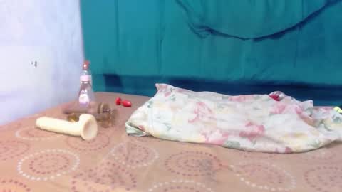 ANDREA LOPEZ online show from February 27, 1:48 pm