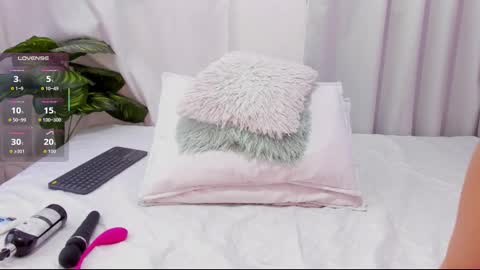  Andrea  online show from October 10, 11:49 am