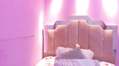 A n d r  e a S w e e t  online show from March 4, 10:07 pm