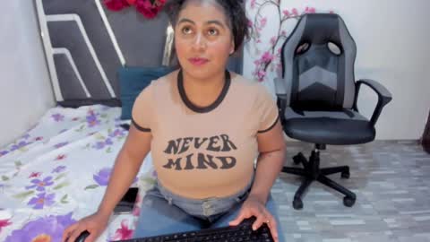 A n d r  e a S w e e t  online show from October 6, 9:10 pm