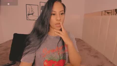 Snapshot of andreita__bustamante chatting on February 11, 10:07 pm andreita__bustamante online show from February 11, 10:07 pm