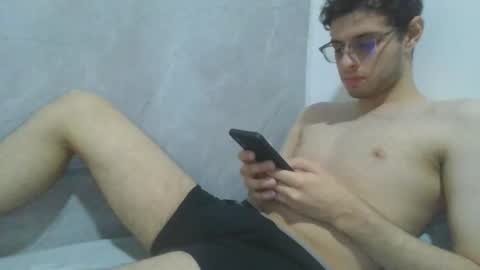 andres129494 online show from January 18, 2:09 am