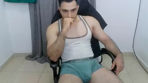 andres180950734 online show from May 25, 11:27 am