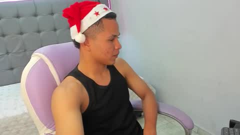 IM ANDRES online show from December 18, 3:13 am