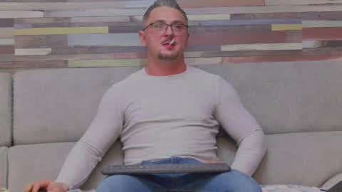 andres_dasli online show from January 23, 9:50 pm