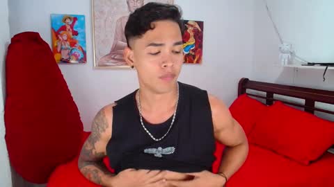 andres_santos777 online show from January 10, 5:26 am