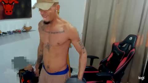 Andres white online show from January 18, 9:13 pm