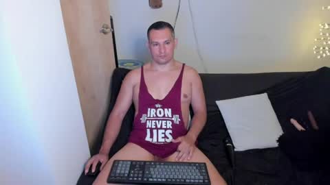 Andreslush04 online show from May 10, 5:03 am