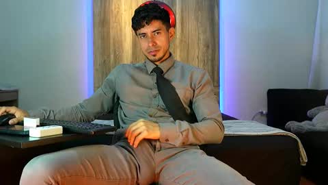 Andrew online show from November 7, 4:15 am