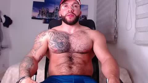 Snapshot of andrew_holden__ chatting on September 9, 1:05 am andrew_holden__ online show from September 9, 1:05 am