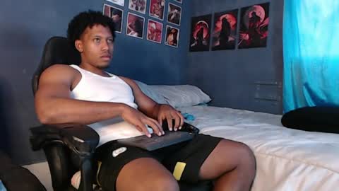 Andrew online show from April 5, 9:23 pm