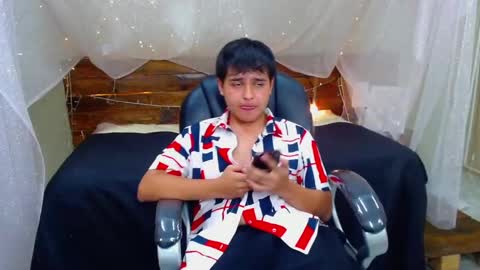 ANDREW online show from March 3, 6:24 pm