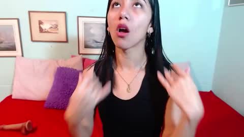 Andreyna online show from February 10, 12:30 pm