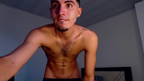 andriuhot066 online show from December 4, 9:51 pm