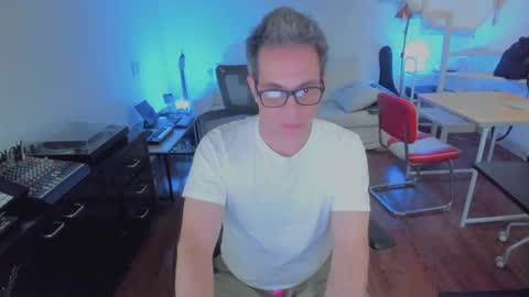 Andrew online show from September 22, 11:09 pm