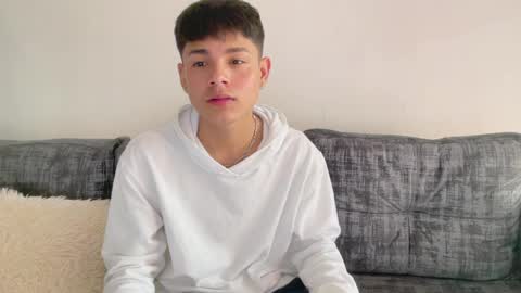 Andy online show from April 7, 5:04 pm