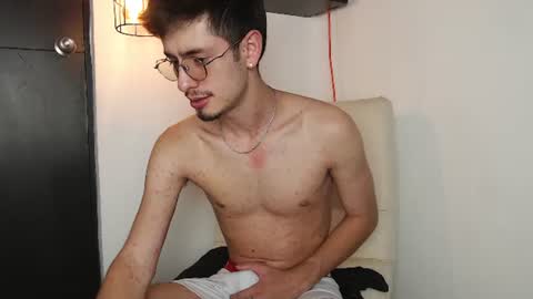 andy_collins__ online show from July 20, 4:59 am