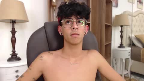 andyxibrat online show from March 25, 9:10 pm