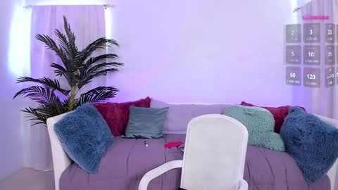 Claire - be back soon online show from February 5, 3:52 pm