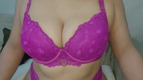 Angel coco online show from January 6, 1:04 pm