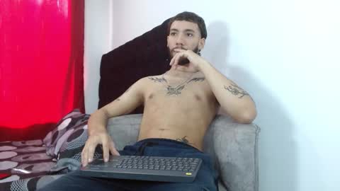 Snapshot of angel_kyrozz chatting on October 22, 7:26 pm angel_kyrozz online show from October 22, 7:26 pm