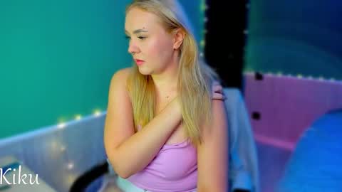 angel_liloo online show from November 17, 10:12 pm