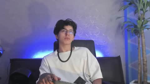 angel_scott2 online show from March 1, 11:36 am