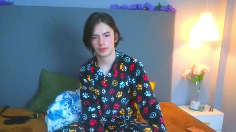 Angel online show from February 10, 3:13 am