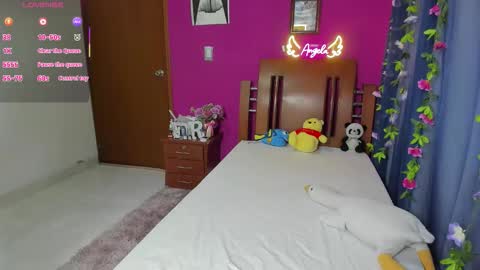 ANGELA  online show from November 11, 2:36 am