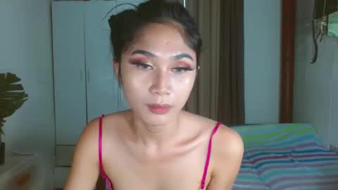 Snapshot of angela_mccollins chatting on January 7, 9:57 pm angela online show from January 7, 9:57 pm