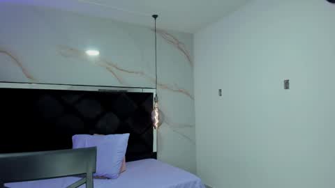 ANGELA online show from September 18, 1:15 pm