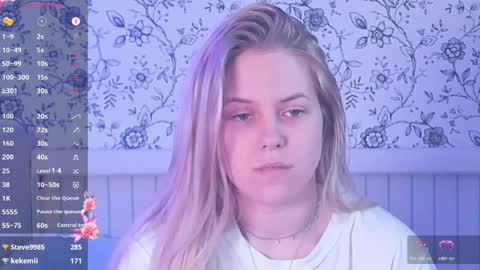 Darsi Anty online show from April 6, 3:46 pm