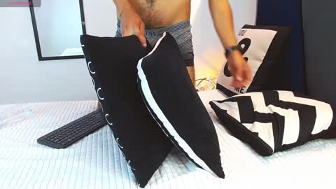 Angel online show from January 29, 9:44 am