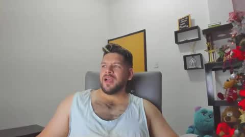 angel online show from November 12, 10:45 pm