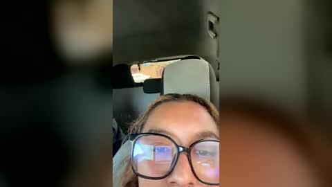 angeleahthormendoza online show from August 1, 8:32 pm