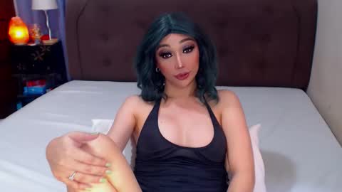 MS. AMALIA online show from March 26, 8:52 am